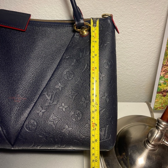 Like new Louis Vuitton Tote Bag V MM Marine Rouge emrpiente - Picture 15 of 16